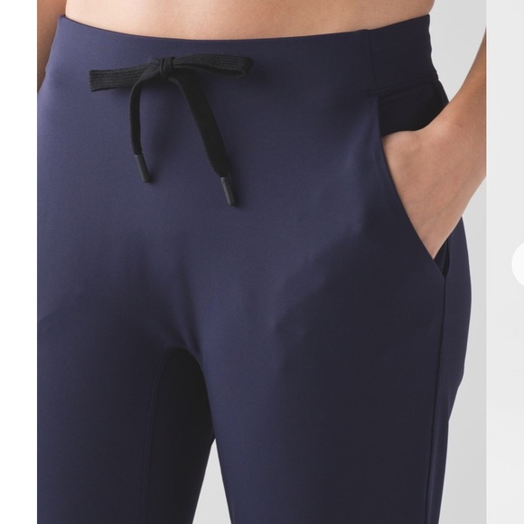 Lululemon Pants size 4 - Picture 4 of 10